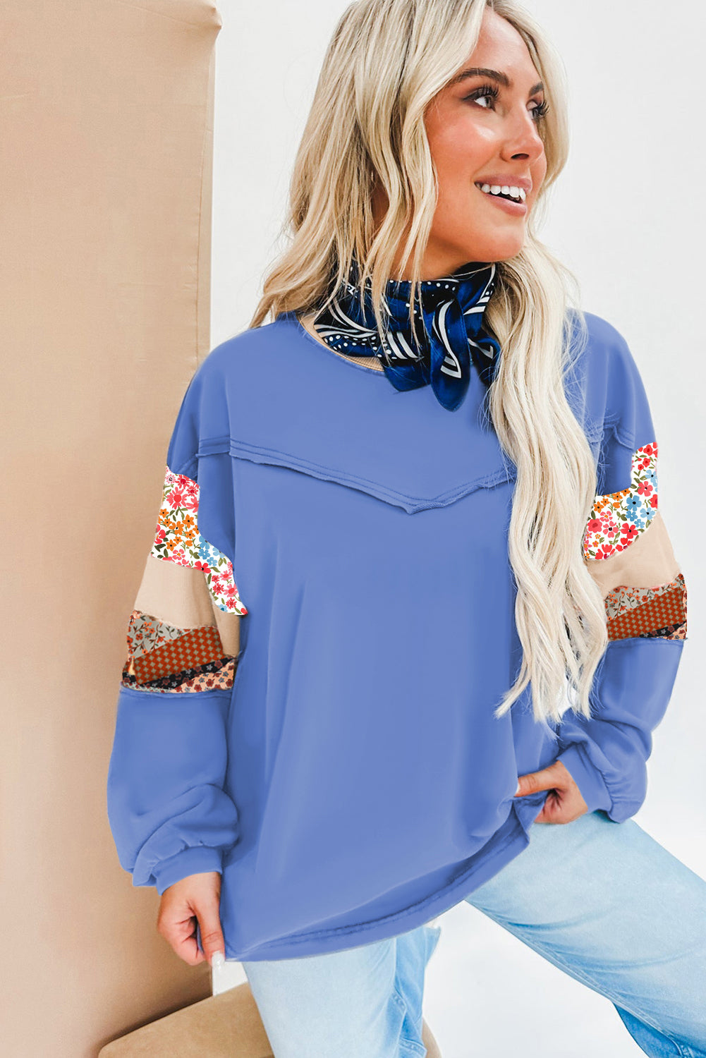 Blue Exposed Seam Floral Mixed Patchwork Relaxed Plus Size Sweatshirt