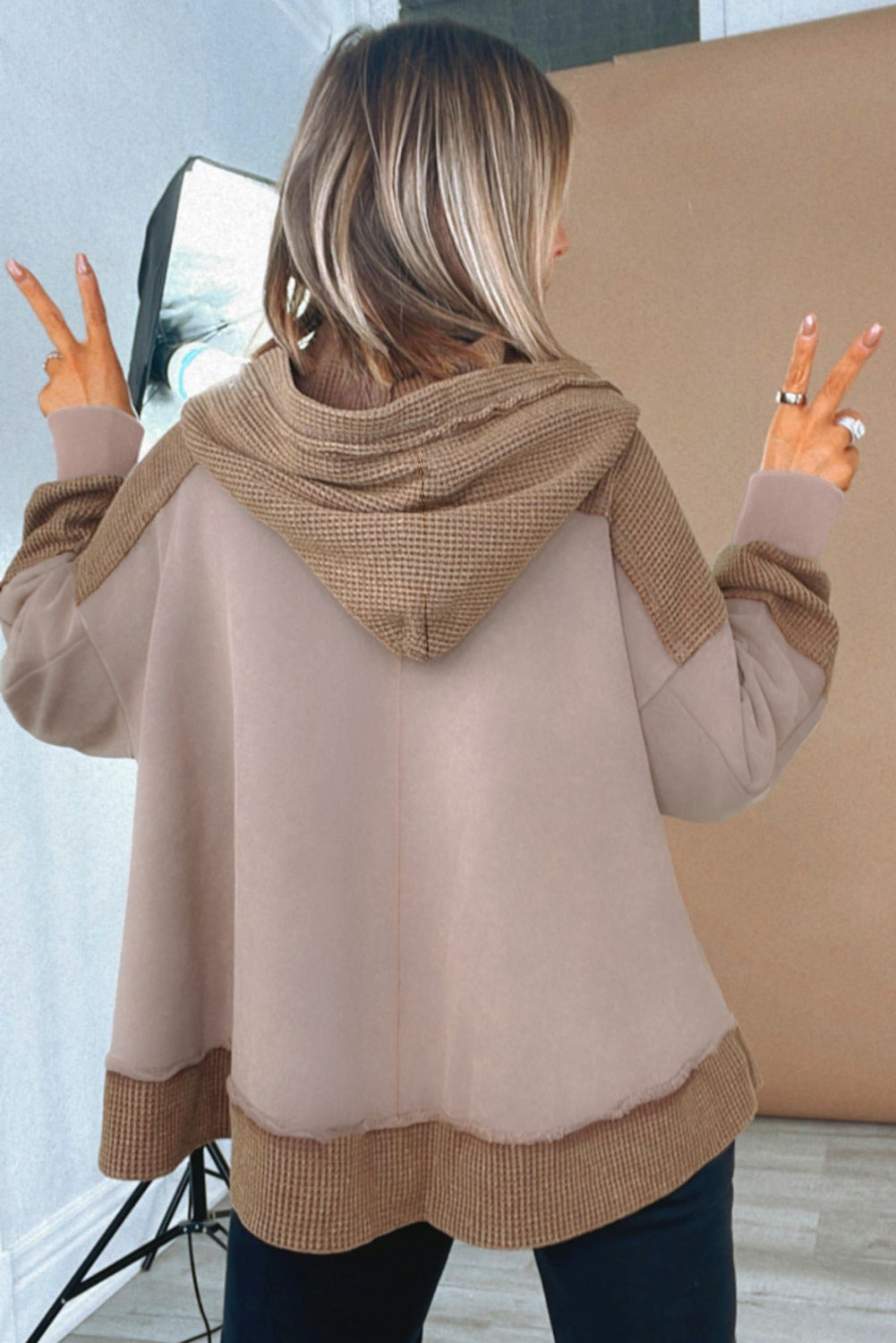 Goat Waffle Contrast Patchwork Plus Size Pocketed Hoodie