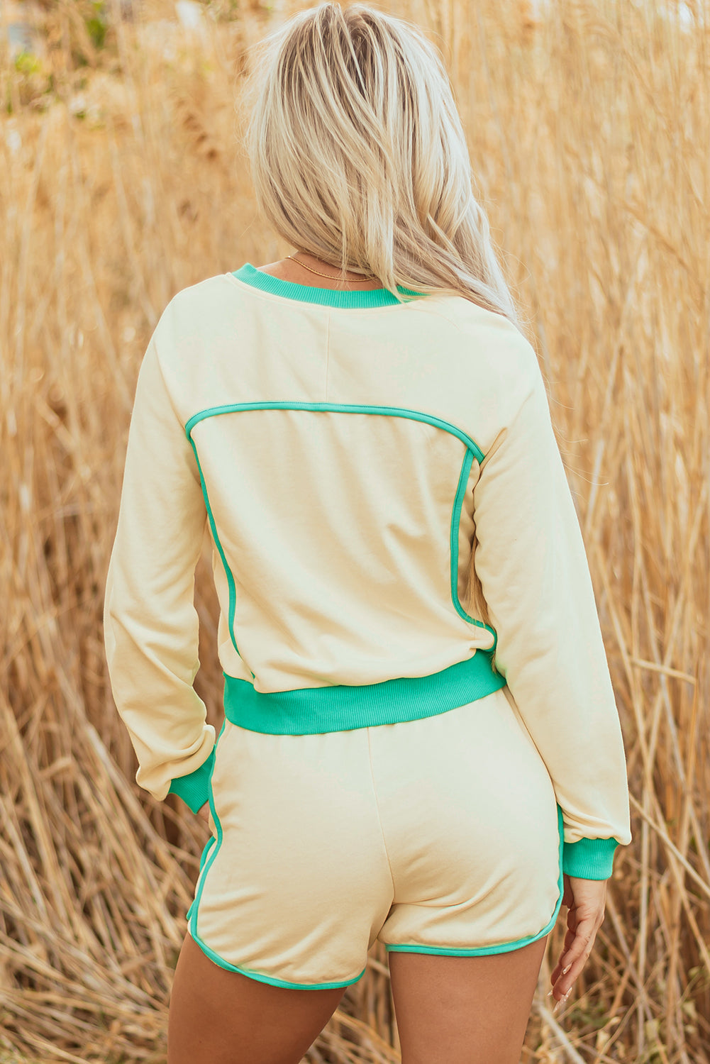 White Contrast Trim Colorblock Drawstring Shorts 2pcs Outfit