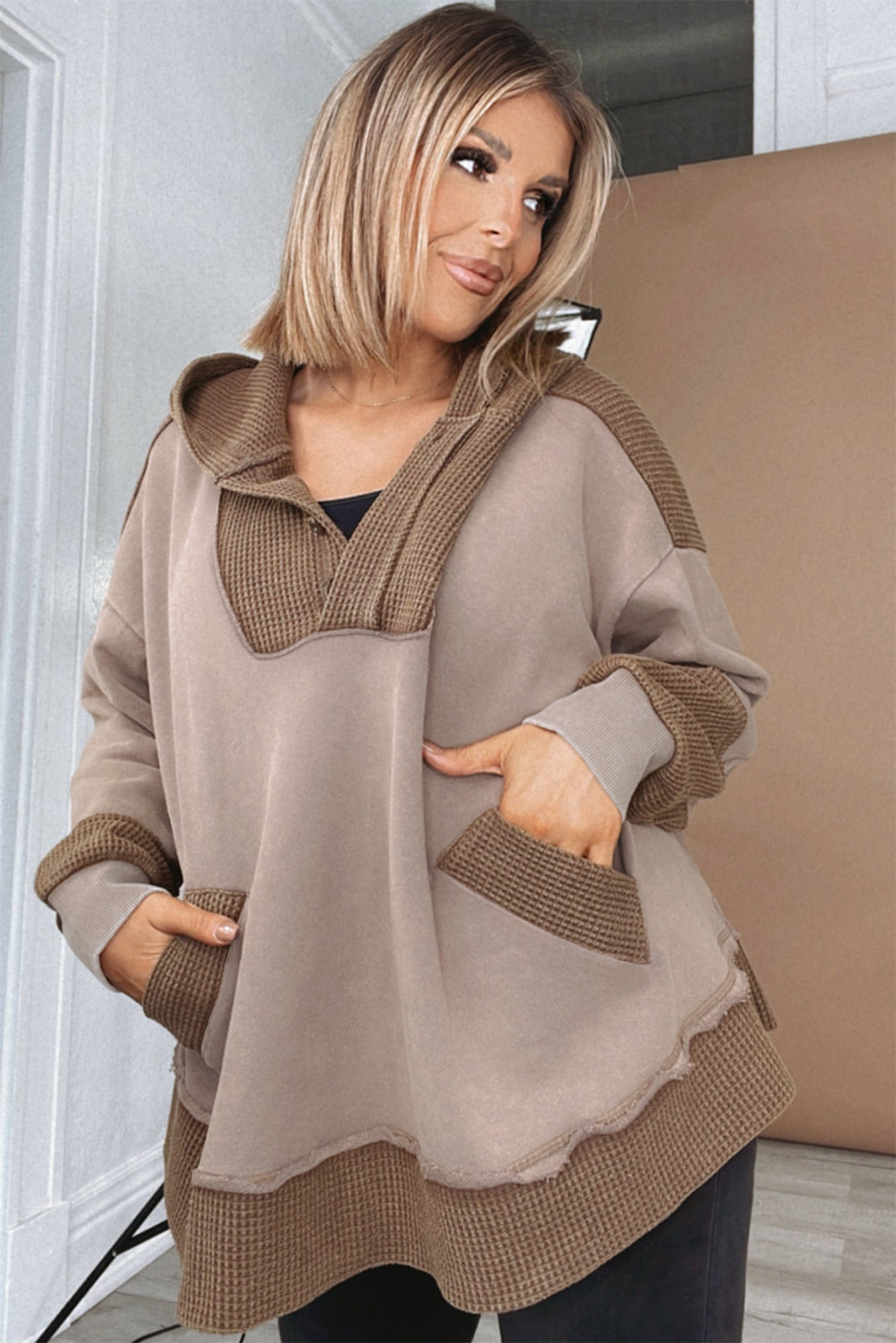 Goat Waffle Contrast Patchwork Plus Size Pocketed Hoodie