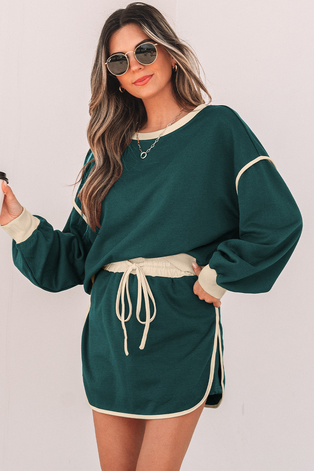 Evergreen Color Contrast Loose Pullover Waist Skort Set