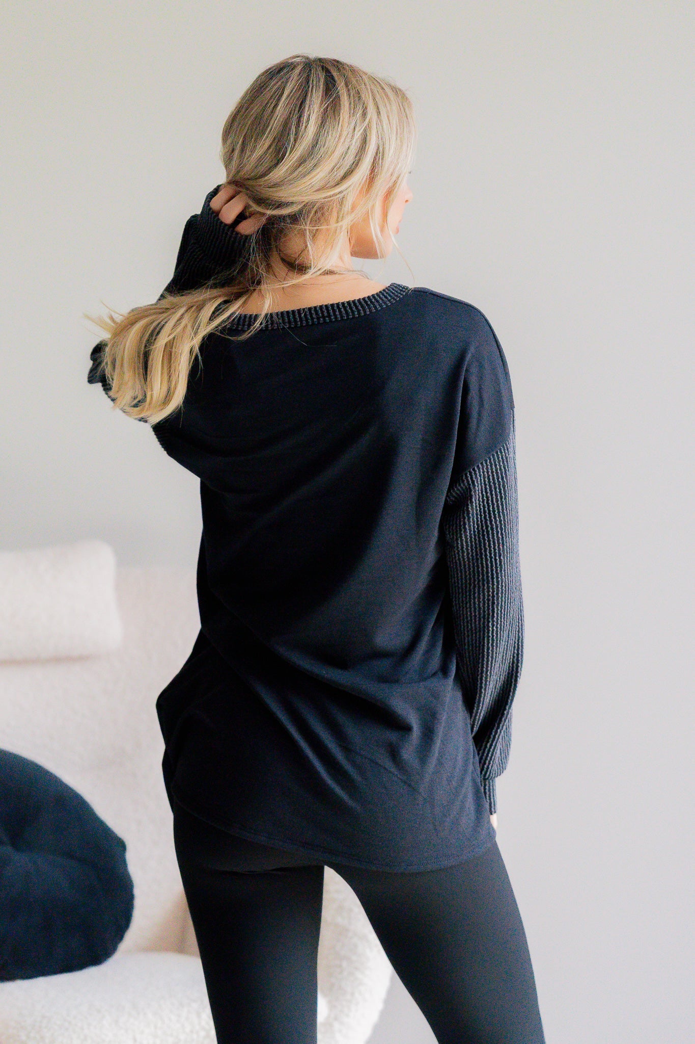 Twinkling Tidings Pullover